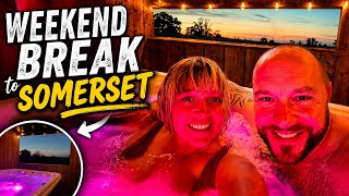 Weekend Away | Somerset UK | Vlog - Hot Tub and Village Pub for dinner 🍲
🌿 Relaxing Hot Tub Airbnb Stay in Stratton on the Fosse, Somerset | Weekend Adventure at Cheddar Gorge! 🛁⛰️
Join us as we escape to a beautiful Airbnb in the peaceful village of Stratton on the Fosse, Somerset. Our cosy countryside stay comes complete with a luxurious private hot tub – the perfect place to relax and unwind before an exciting weekend exploring the stunning Cheddar Gorge.
In this vlog, we’ll give you a tour of our Airbnb, enjoy a relaxing evening under the stars in the hot tub, and share the beautiful surroundings before heading off to one of the UK’s most iconic natural landmarks. If you love travel, staycations, countryside escapes, and hidden gems, this one’s for you!
If you enjoyed the video, don’t forget to LIKE, COMMENT, and SUBSCRIBE for more UK travel adventures and Airbnb stays!
Book here: https://www.airbnb.co.uk/rooms/867450650557917285?unique_share_id=c1a58e0e-e4e3-4afc-afcb-5030c69fa2b3&viralityEntryPoint=1&s=76
#Airbnb #Somerset #StrattonOnTheFosse #HotTub #Staycation #CheddarGorge #UKTravel #CountrysideEscape #TravelVlog #WeekendGetaway #ExploreSomerset #Relaxation #TravelUK
Email Business Inquiries: Publicenermy@msn.com
P.O. Box
David Stratton
35 Erasmus Park
Easton Lane
Winchester
So23 7xa
My Gear (Filmed and Edited By Me)
DJI Pocket 3
DJI Action 4
DJI Mic 2
DJI NEO
DJI FLIP
Gopro hero 11
Sony ZV-1
Facebook Page - LIKE
https://www.facebook.com/Slothyvlogs/
Instagram - Follow
https://www.instagram.com/?hl=en Weekend Away | Somerset UK | Vlog - Hot Tub and Village Pub for dinner 🍲