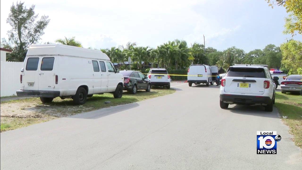 Victim airlifted to hospital after shooting in Miami Gardens - YouTube