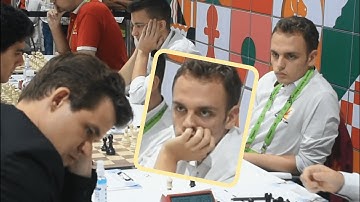 When Magnus Carlsen Is Playing Next To You!