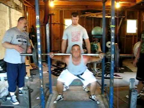 Steve Munford squatting 255.avi