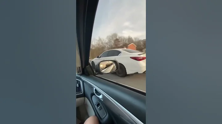 Q50 3.0t vs Q50 3.7(camera car)