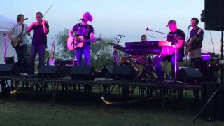 Rick Trevino = Walk Out Backwards, Miles, TX 6-5-2015 chords