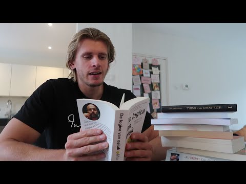 Video: Bevolking Van Mensen En Boeken