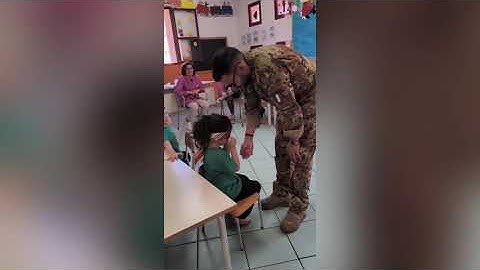 MILITARY DAD DECIDES TO SURPRISE HIS BABY AFTER MONTHS ABROAD, EXCITING!!