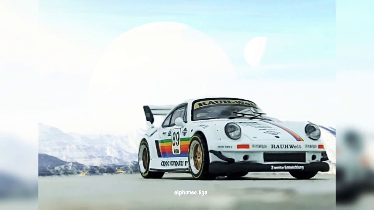 RWB 930 APPLE from Tarmac Works model - YouTube