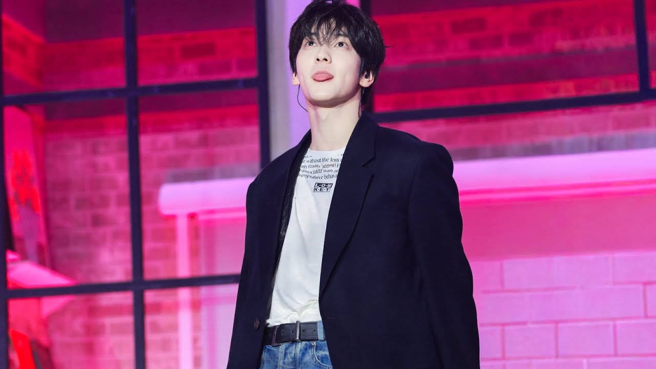 4K] 260413 TXT Showcase So What | FANCAM | TXT SOOBIN - YouTube
