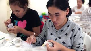 Bird's Nest Cleaning in Laos [4K UHD]