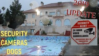 The last person to explore Lake Elsinore Abandoned Naval Academy
Ghost hunters and urban explorers click here. Check out my store!
https://www.amazon.com/shop/scpcghost
The music I use
https://www.epidemicsound.com/referral/m78ksn/
My Instagram
https://www.instagram.com/scpcghost
The equipment I use
Camera https://amzn.to/2vnjPug
Light https://amzn.to/2EX8QHp
Mini Tripod https://amzn.t
Ghost Hunting equipment
SB7spiritbox https://amzn.to/2J6rxL2
K2 meter https://amzn.to/2H9jSPy
Digital voice recorder https://amzn.to/2Hc3FoG
Rem pod https://amzn.to/2JU9UQ5
Sq12 mini camera
You have to see this mini night vision cam and the price is like WHAT
https://amzn.to/2qJL5gH
Portable charger
https://amzn.to/2HeaNRt
My stabilizer
Zhiyun smooth q is the best go pro and phone stabilizer.
https://amzn.to/2HcPPCO
My Instagram
https://www.instagram.com/scpcghost
The equipment I use
Camera https://amzn.to/2vnjPug
Light https://amzn.to/2EX8QHp
Mini Tripod https://amzn.t
Ghost Hunting equipment
SB7spiritbox https://amzn.to/2J6rxL2
K2 meter https://amzn.to/2H9jSPy
Digital voice recorder https://amzn.to/2Hc3FoG
Rem pod https://amzn.to/2JU9UQ5
Sq12 mini camera
You have to see this mini night vision cam and the price is like WHAT
https://amzn.to/2qJL5gH
Portable charger
https://amzn.to/2HeaNRt
My stabilizer
Zhiyun smooth q is the best go pro and phone stabilizer.
https://amzn.to/2HcPPCO The last person to explore Lake Elsinore Abandoned Naval Academy