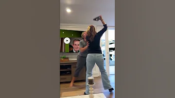 ساقط ساقط ساقط ساقط ساقط يا بشار 