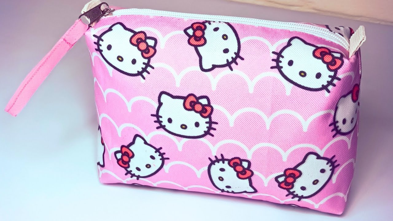 Шьем косметичку СРЕДНЕГО РАЗМЕРА / Как легко и быстро сшить косметичку.