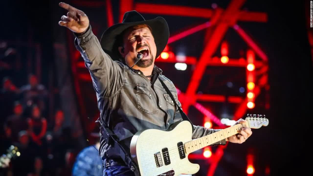 Garth Brooks is hitting the road this for a drive-in concert series - CNN