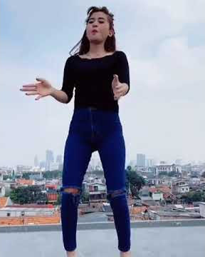 polosan video cewek joget santuy 30 detik || story wa joget ambyar || mentahan video buat quotes