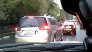 Чудики на районе... Или как сами лезут на встречку!