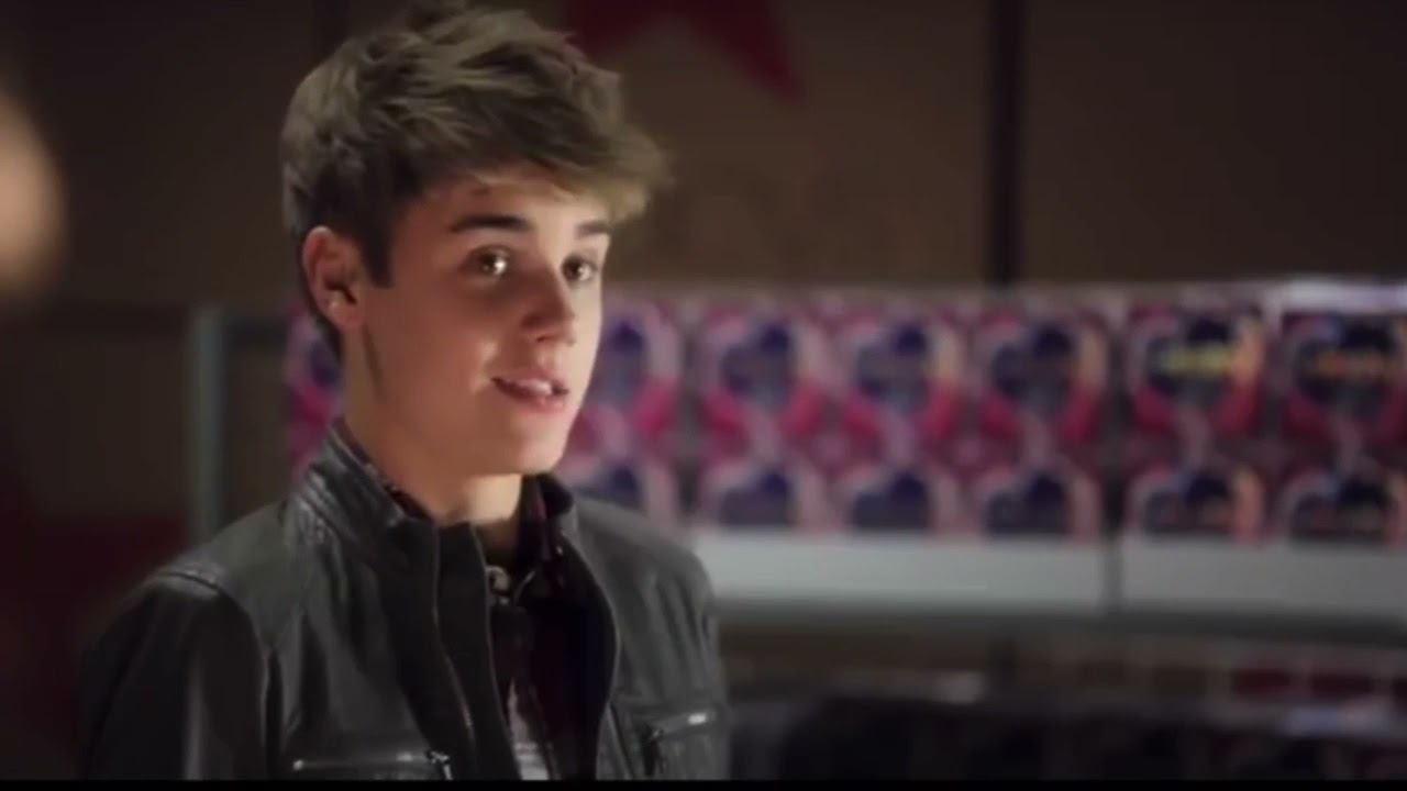 Justin Bieber Perfume Black Friday Macy's Commercial (But Male Scream instead of Female)
