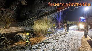 Pkw-Überschlag in den Kremsfluss - Fahrer unverletzt