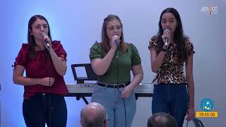 Medley (Foi na cruz, Alvo mais que a neve, Grandioso és Tu e Teu amor me alcançou