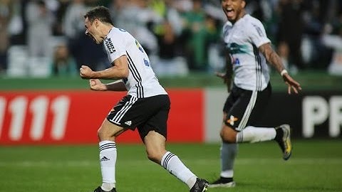Veja como foi a estreia de Carpegiani no Comanda do Coritiba e a volta de Juan