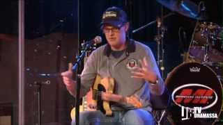 Bonamassa visits the Musician's Institute to answer guitar students' questions - Webisode 2