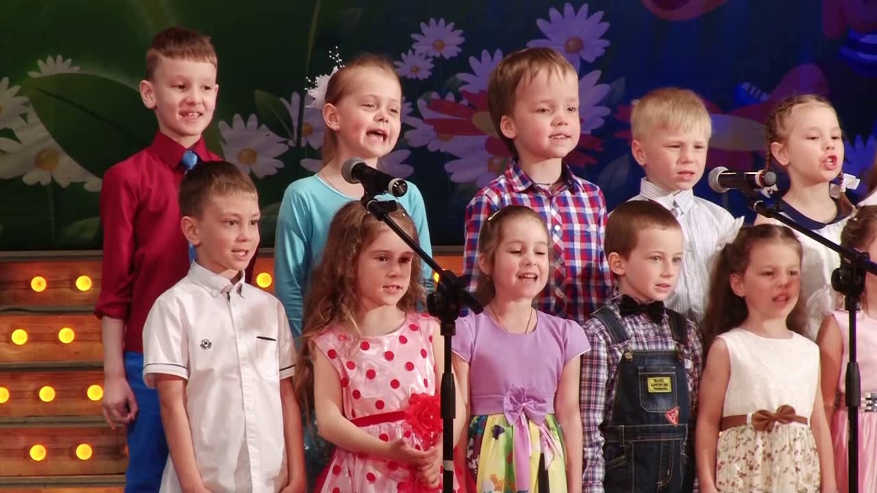 Шире круг (песня) - YouTube