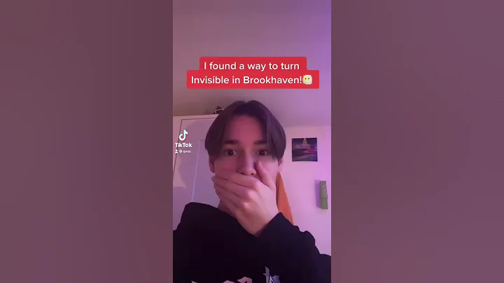 I found a way to turn invisible in Brookhaven!🏡😶‍🌫️