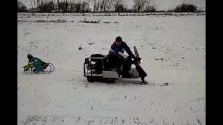 Selbstgebautes Schneemobil .Самодельный снегоход.