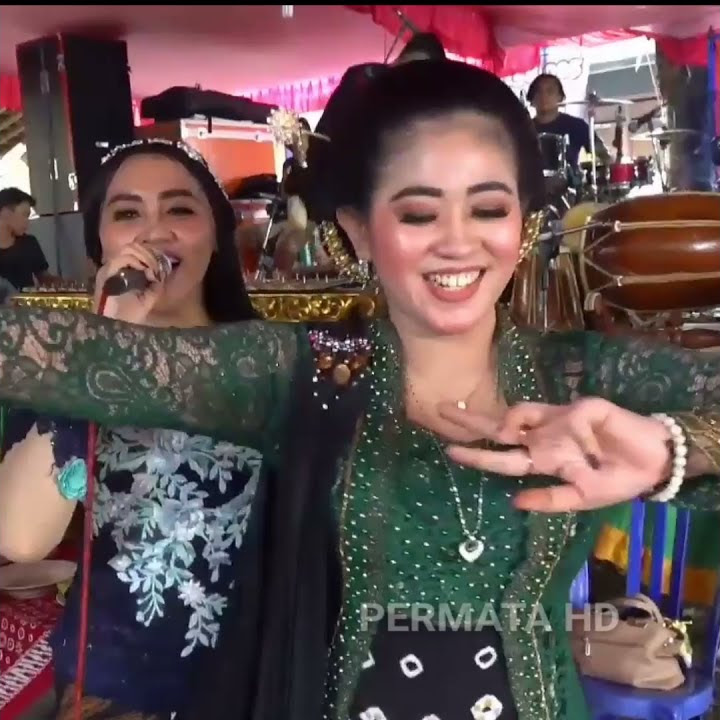 Ashoka shorts Ati Kesekso