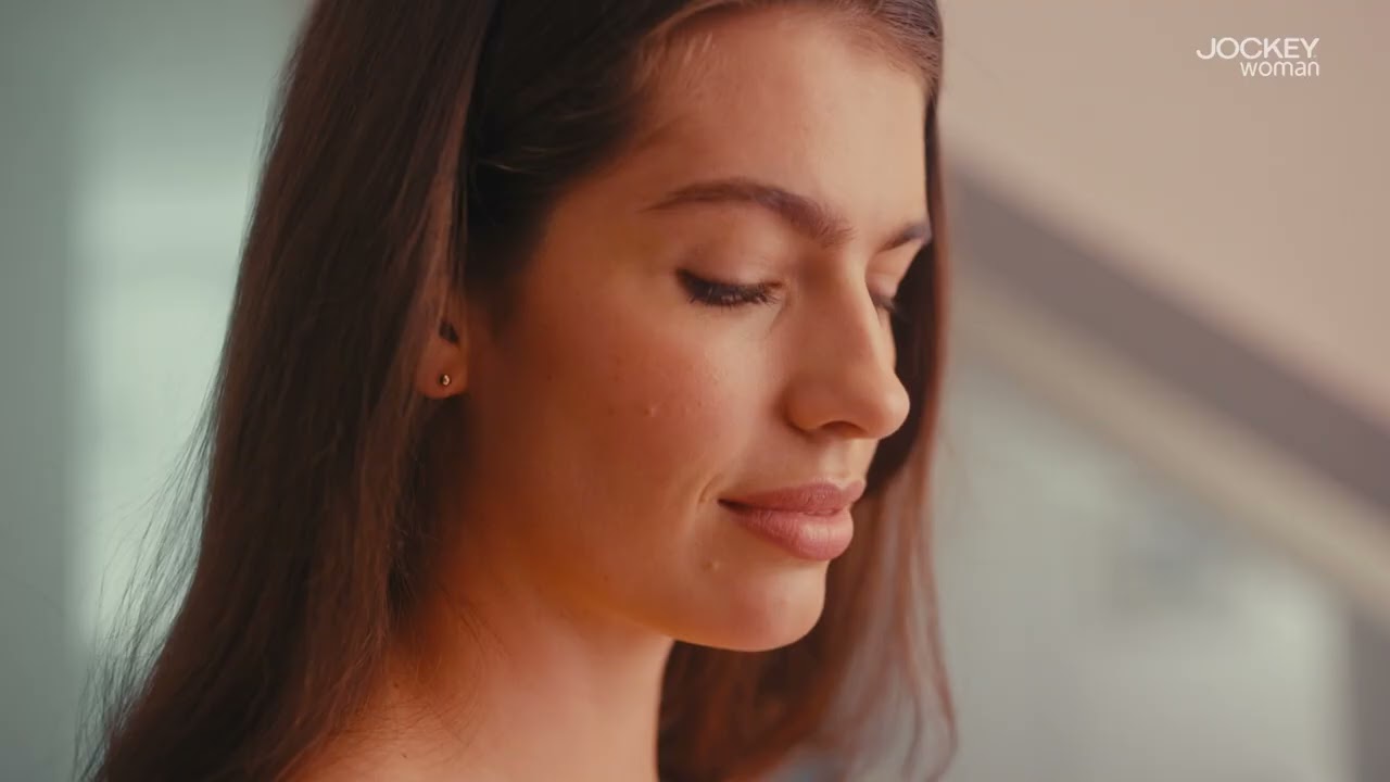 Jockey Woman Designed to Disappear master film preview