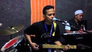 Download Lagu D'fathers band - yang terlupakan- ( iwan fals ) MP3 Download Lagu D'fathers band - yang terlupakan- ( iwan fals ) MP3