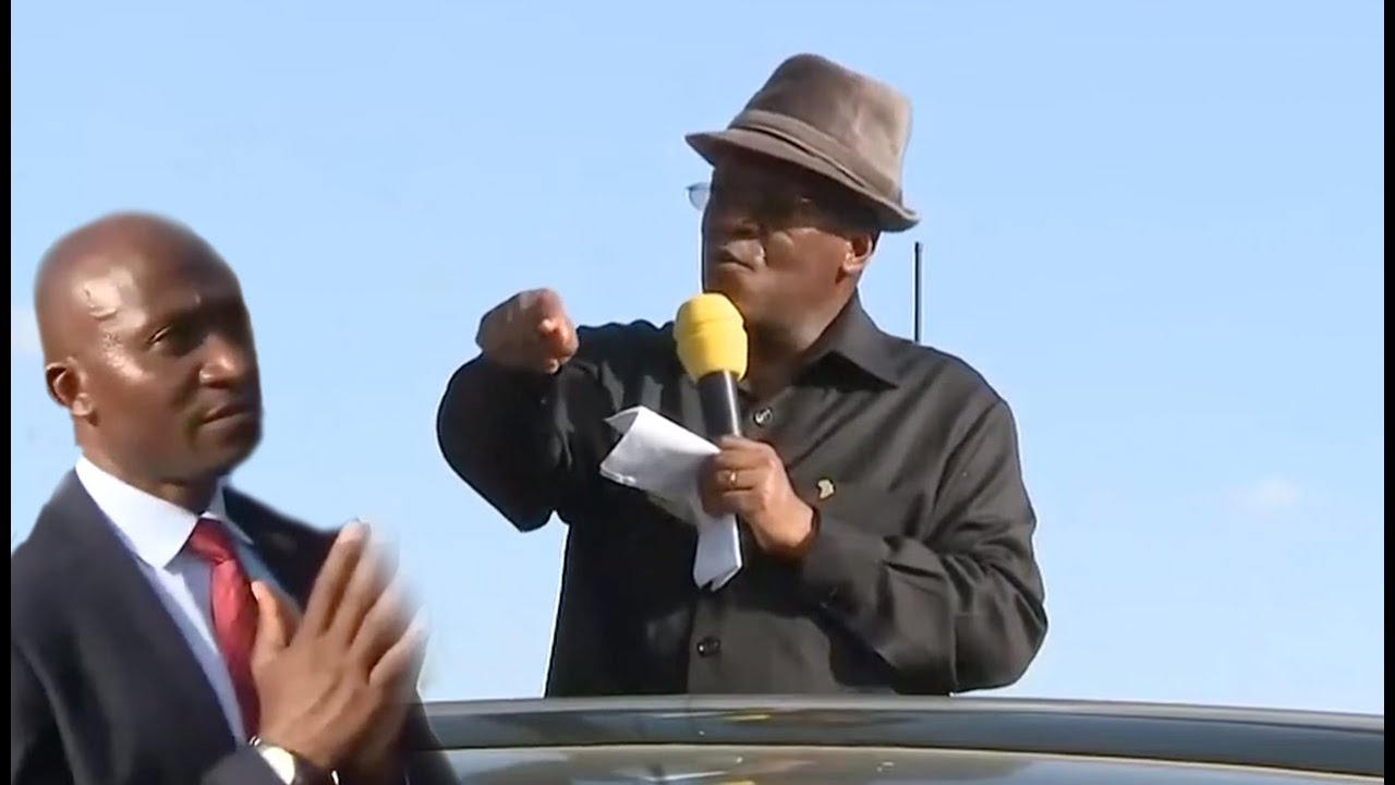 NDIO MAANA MKEO ANAKUPIGA MAKOFI,MAGUFULI AMKALIPIA MKURUGENZI WA ILONGA