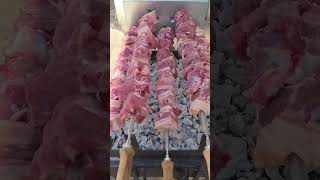 Zito Ta Paraloga Ate Niaou Niaou