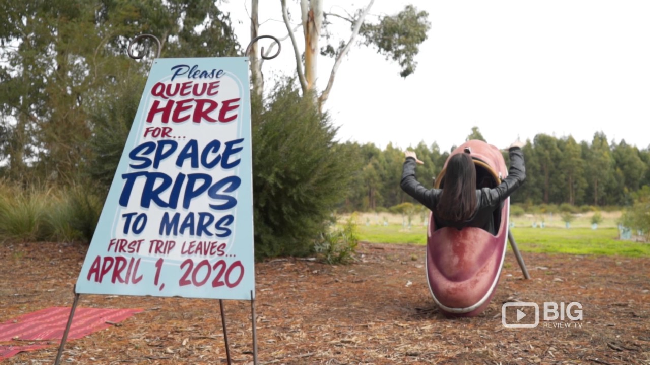 Maze House Cafe, Garden, Functions, and Accommodation in Melbourne VIC for Good Food and Maze Games