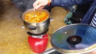 БОРЩ НА ПРИРОДЕ в ЗАПАДНОЙ УКРАИНЕ БОРЩ НА ПРИРОДЕ в ЗАПАДНОЙ УКРАИНЕ