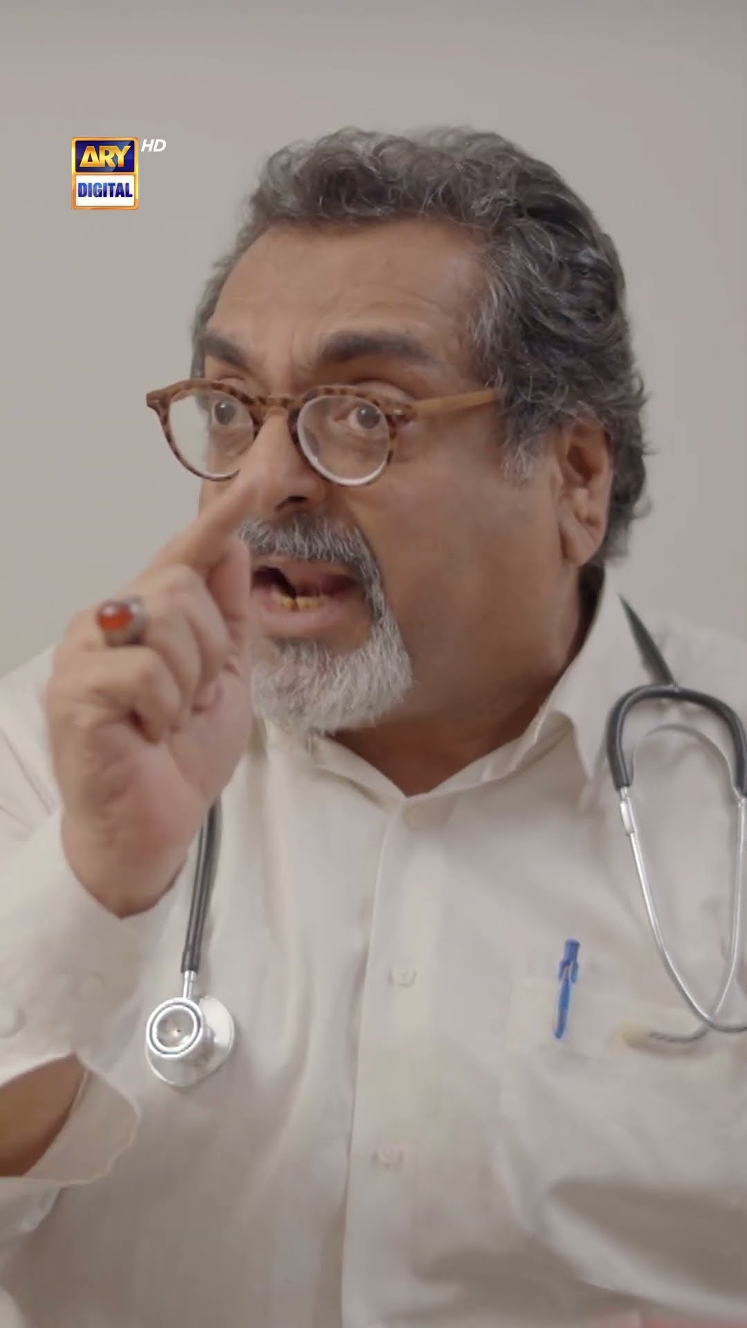 Yeh Clinic Mera hai, yahan sirf meri chalegi ? | #faizahasan #shorts #aapashameem