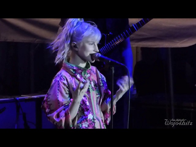 11/15 Paramore - Intro to Hate to See Your Heart Break @ Parahoy (Show #1) 4/06/18 class=