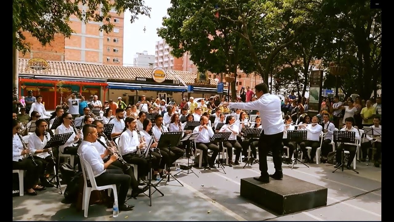 Caribeando - Victoriano Valencia - Banda Sinfónica de Sabaneta