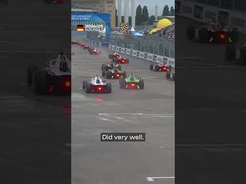 Lights out and away we don’t go? 😮 #BerlinEPrix #FormulaE #Motorsport #Racing
