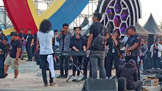 Slank Cek Sound - With isyana sarasvati ( Ku Tak Bisa )