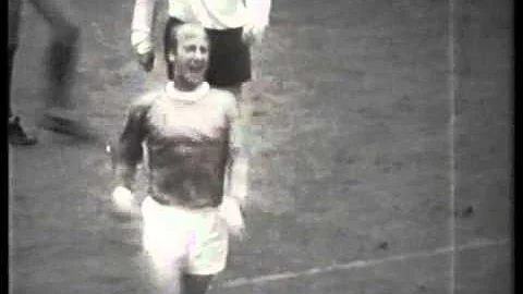 Manchester United v Tottenham Hotspur (1967-68) Charity Shield