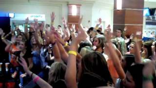 Jullian and the Hearthrob Heroes ***Paddock Mall Concert***