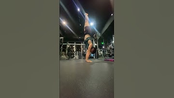 Straddle Handstand Scissors