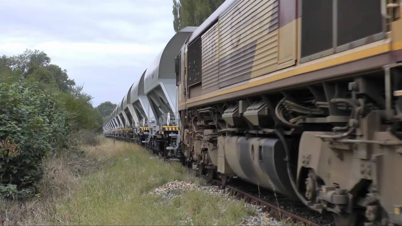 Train ECR sur la ligne de Honfleur - YouTube