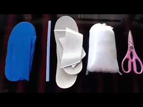 Cara membuat sandal karakter dari kain flanel