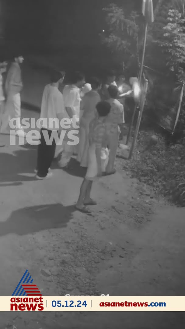 വഴിയോരക്കണ്ണാടി നശിപ്പിച്ച് സാമൂഹിക വിരുദ്ധരായ യുവാക്കൾ