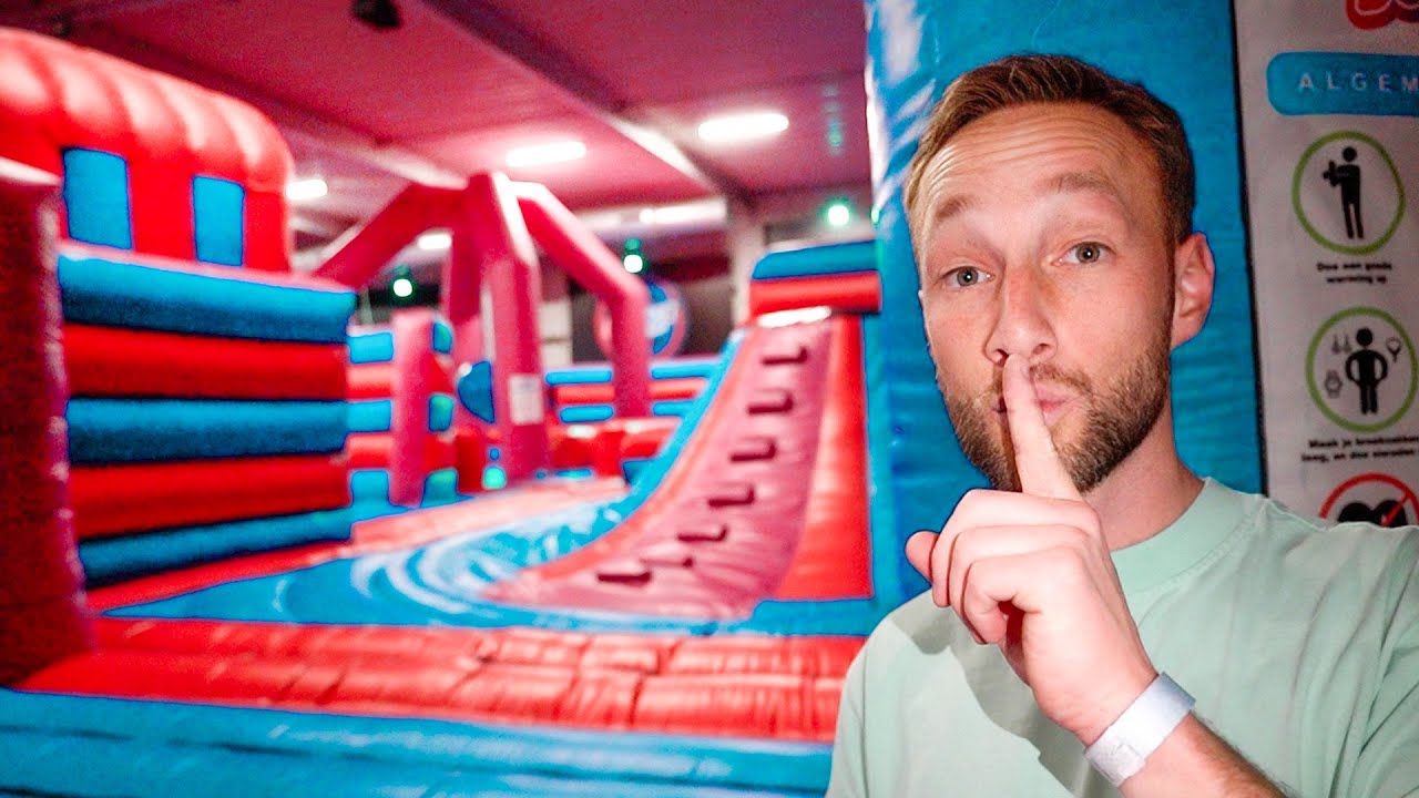 Stiekem Overnachten in Timo's Springkussen Park...