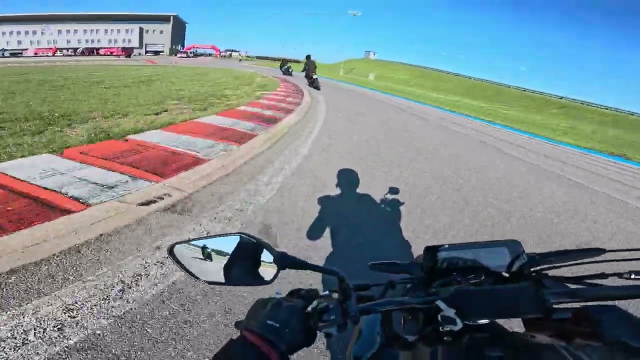 125cc na torze - Honda CB125R | Autodrom Jastrząb