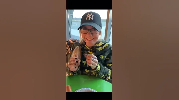 Mia Julia Wurst Trick