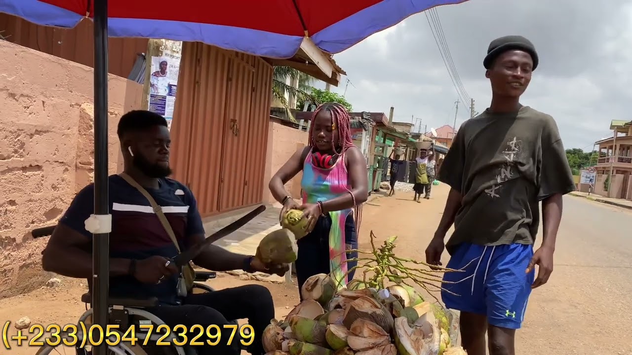 On the street 🙏￼#zionfelix #biscuitnanaprempeh#skfrimpongworship#rollwithcole&charisma
