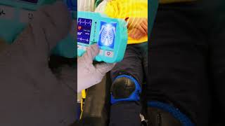 As Crianças Brincam Aos Médicos As Crianças Fingem Brincar Kidibli