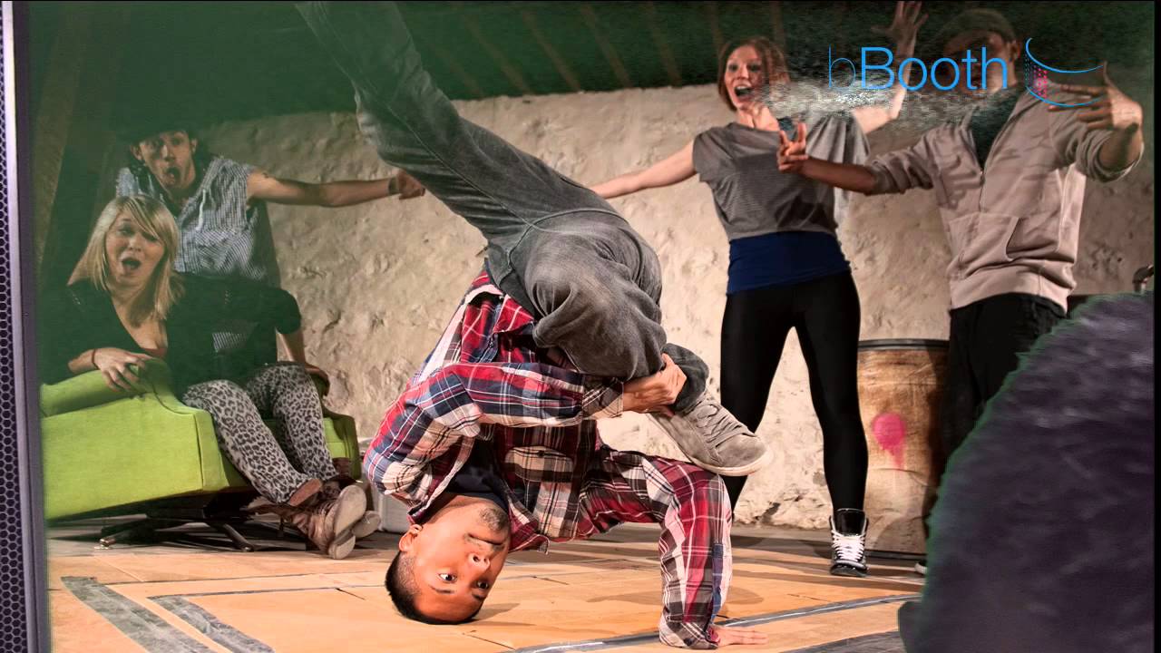 bBooth TV Singing & Music Elton John Can You Feel the Love Tonight by Xuan Nguyen