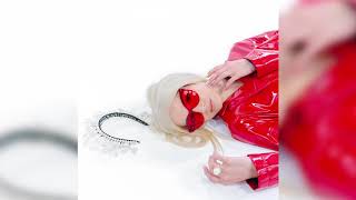 Poppy - In a Minute (Official Audio)